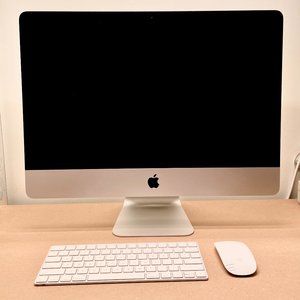 Apple iMac 2017 21.5 Inch Retina Display with Wireless Magic Mouse & Keyboard